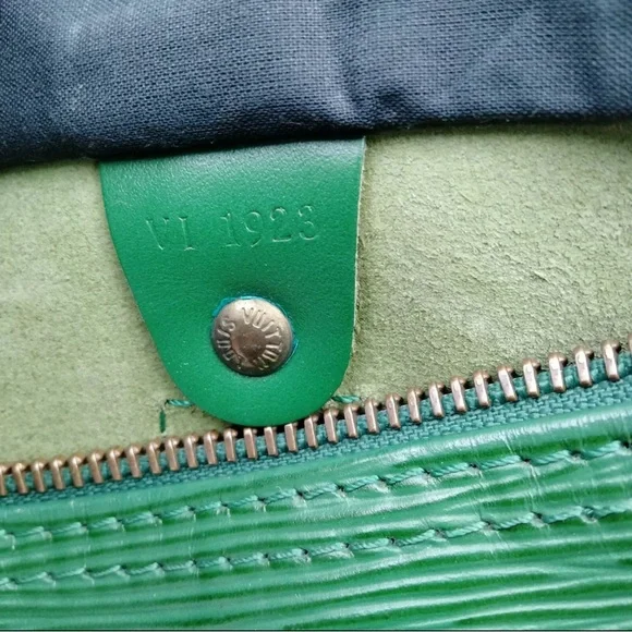 Louis Vuitton LV Hand Bag  Speedy 25 Greens Epi - Picture 4 of 11